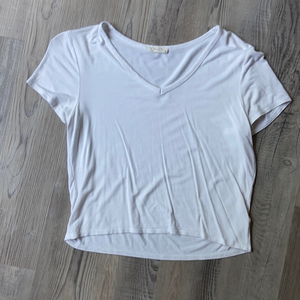 white t-shirt